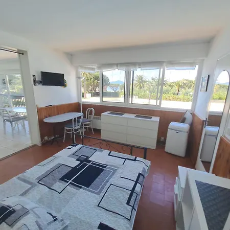 Апартаменти Tropcoq - Au Coeur De St-tropez - Pour 2 Personnes Сен-Тропе