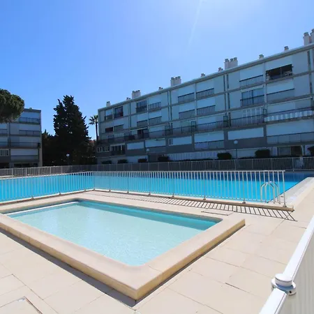 Apartment Tropcoq - Au Coeur De St-tropez - Pour 2 Personnes