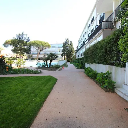 Апартаменты Tropcoq - Au Coeur De St-tropez - Pour 2 Personnes Сен-Тропе