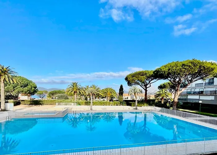 Tropcoq - Au Coeur De St-tropez - Pour 2 Personnes *