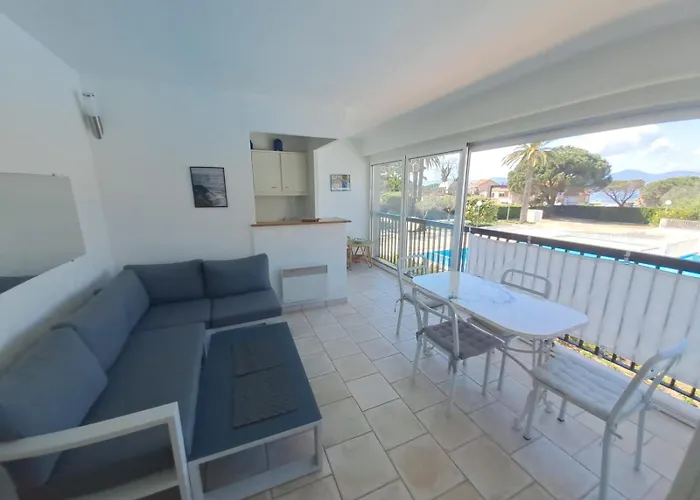 Апартаменты Tropcoq - Au Coeur De St-tropez - Pour 2 Personnes Сен-Тропе